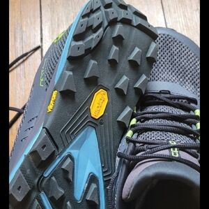Topo MT-4 trail running shoes
